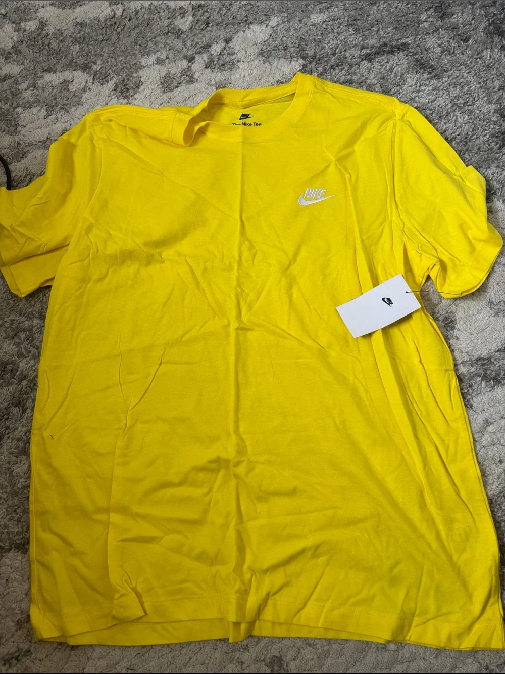 Nike Men’s Bright Yellow T-Shirt with White Swoosh - Picture 1 of 3